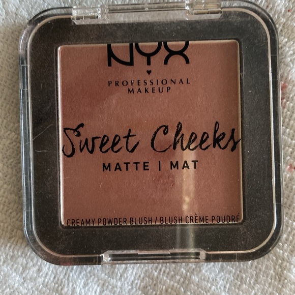 Cheek bundle - Picture 8 of 9